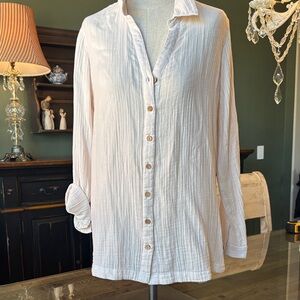 Cream colored soft surrounding gauze Button-Up Shirt